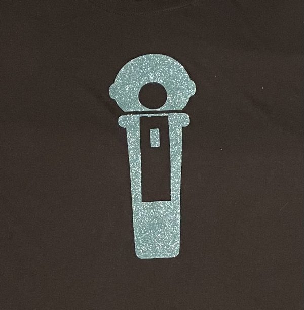 Ishues Mic Emblem T-shirt